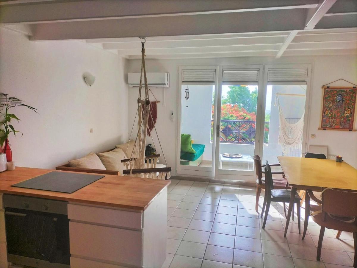 Appartement Miramar: Duplex Petit Havre à Le Gosier  Extérieur photo